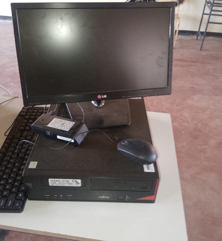 Fujitsu Desktop Computer
